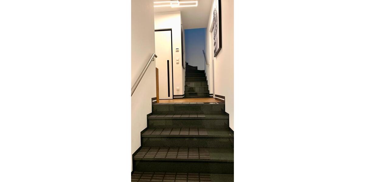 Exklusive Maisonette Eigentumswohnung am Rhein in Köln 3 zimmer