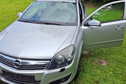 Opel Astra 199.627 km 1.999 &euro; Leverkusen 51371