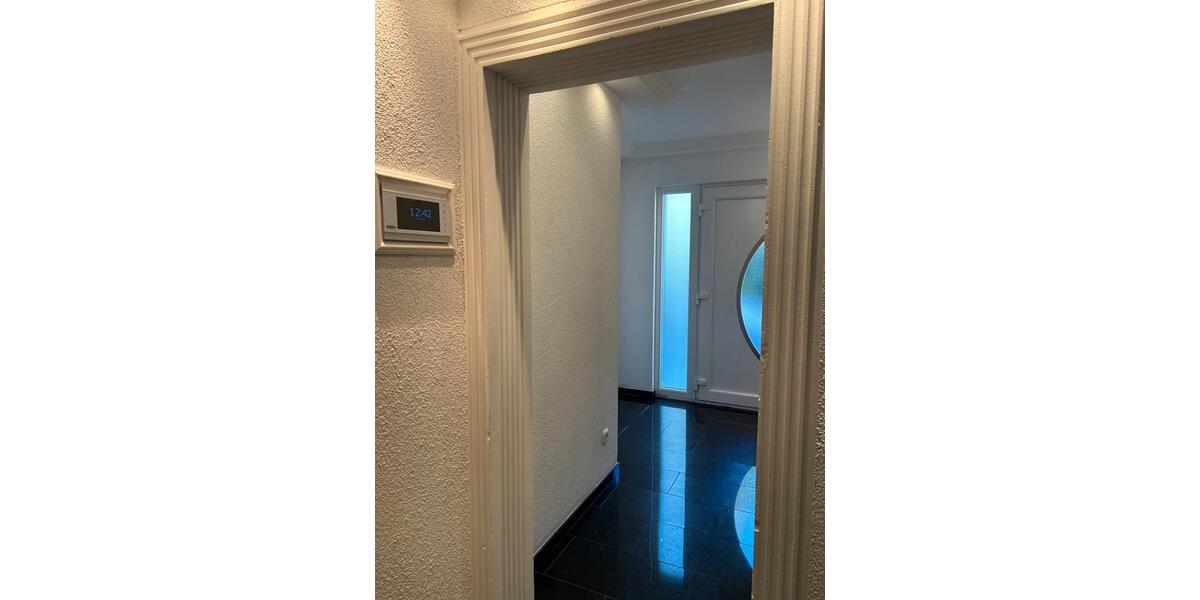 Reihenhaus Leverkusen Opladen - 5 Zimmer, 186 m&sup2;, 2.550&euro; | Angebot:27614993