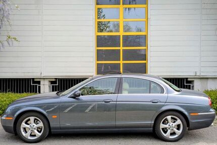 Jaguar S-Type 117.441 km 17.750 &euro; Hilden 40721