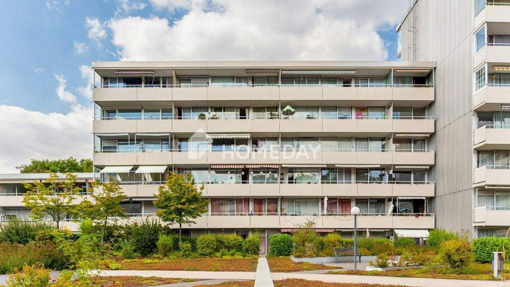 Großzügige 4-Zimmer-Wohnung mit 100 m² Wohnfläche, Loggia und EBK 4 zimmer