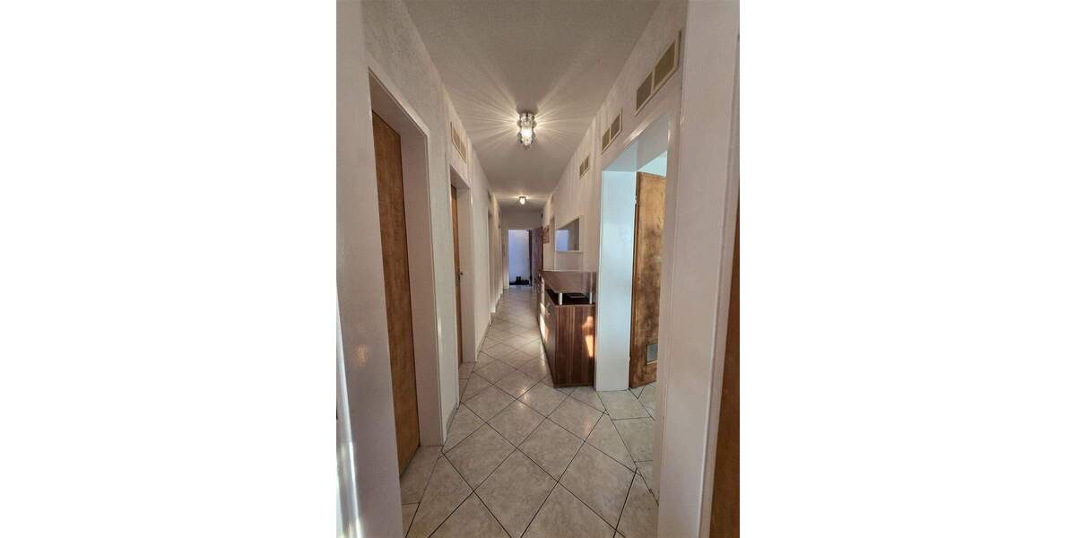 Charmante 4-Zimmer-Wohnung in zentraler Lage 4 zimmer