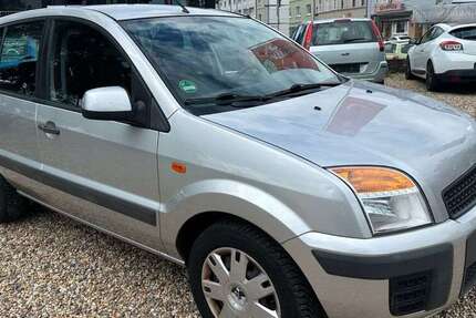 Ford Fusion 79.600 km 4.600 &euro; Leverkusen 51371