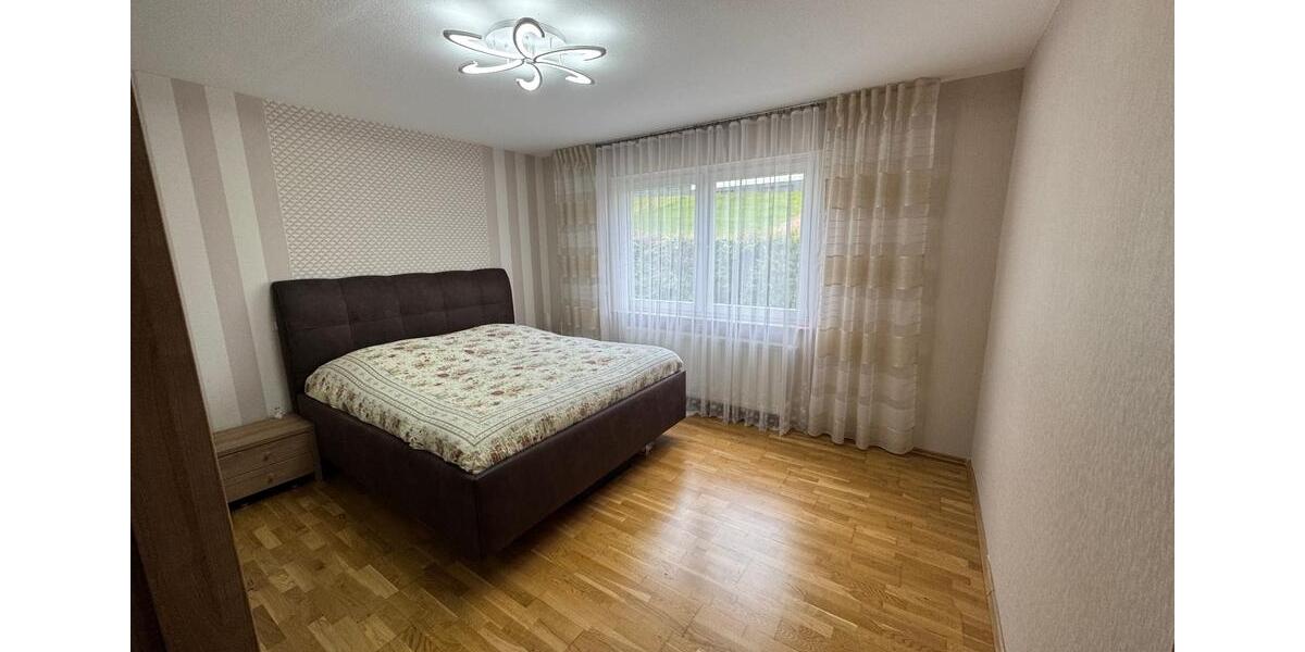Erdgeschoßwohnung Wermelskirchen - 3 Zimmer, 78 m&sup2;, 240.000&euro; | Angebot:27133085