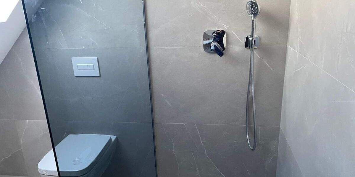 Wunderschöne Maisonette-Whg. in Alt-Junkersdorf mit Loggia - Anfragen per E-Mail - 4 zimmer