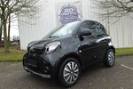 Smart ForTwo electric drive EQ AUTOMATIK KLIMAAUTOMATIK 5.183 km 10.700 &euro; Köln 50858