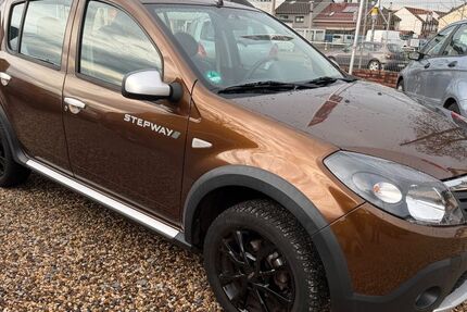 Dacia Sandero 56.400 km 5.990 &euro; Leverkusen 51371