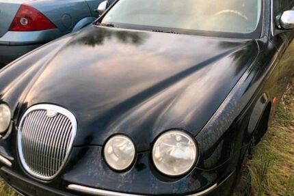 Jaguar S-Type 190.000 km 1.700 &euro; Düsseldorf 40227