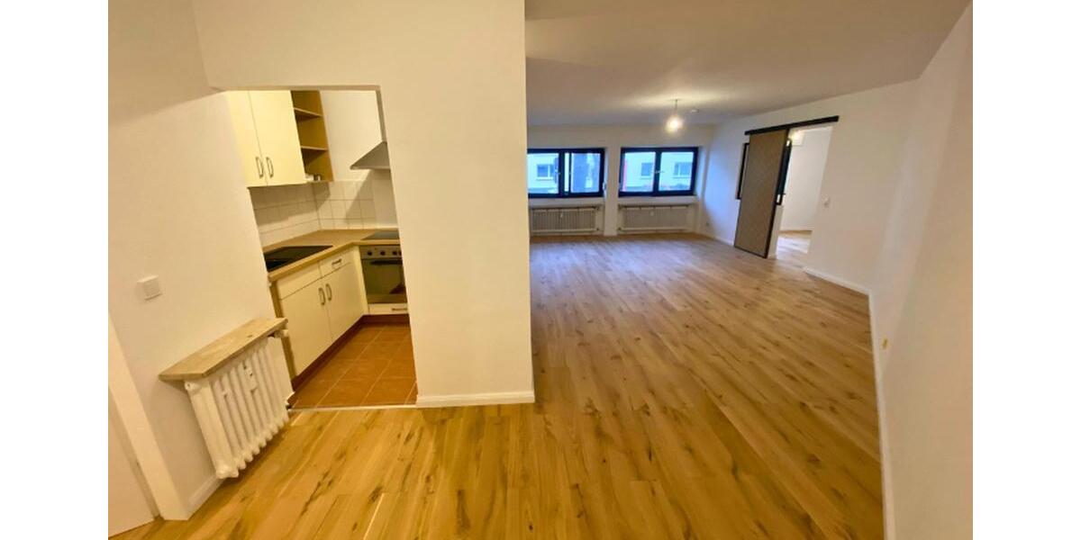 Frisch renovierte stilvolle 2 Zimmer Wohnung in Köln Raderthal mit Parkett und Stellplatz 2 zimmer