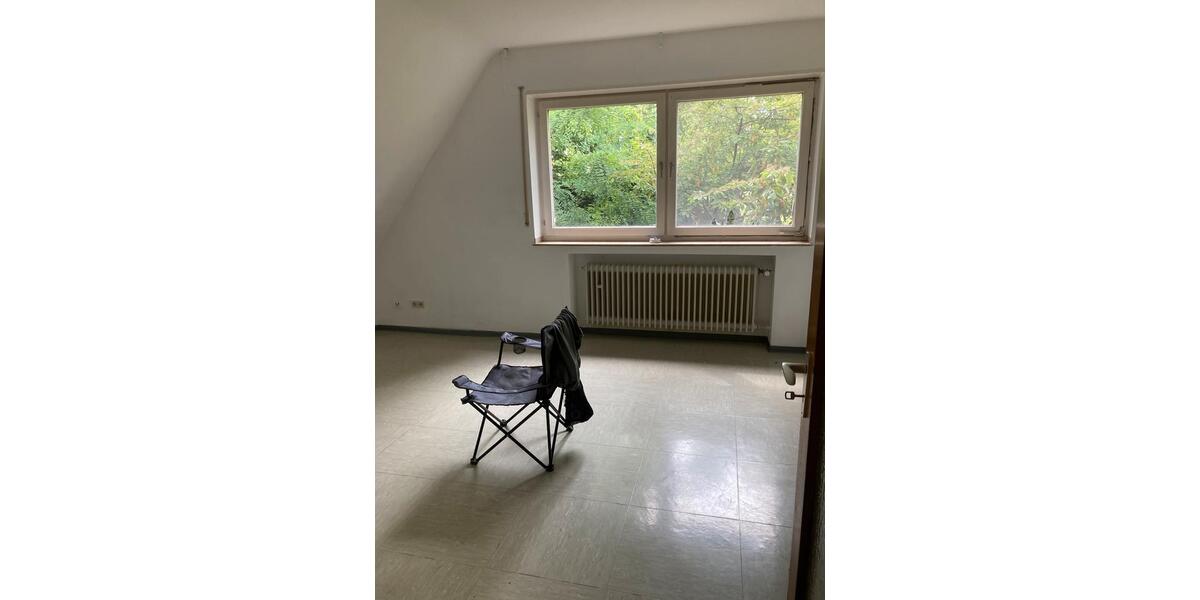 Dachgeschoßwohnung Neuss Reuschenberg - 3 Zimmer, 45 m&sup2;, 650&euro; | Angebot:26393552