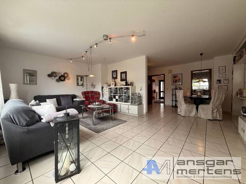 (M)EIN Familiendomizil in Neuss-Vogelsang Raumwunder auf 4 Ebenen mit Garten & Garage 6 zimmer