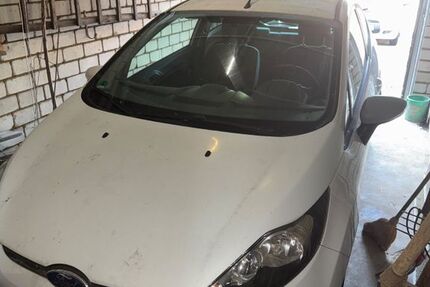 Ford Fiesta 195.000 km 1.800 &euro; Frechen 50226