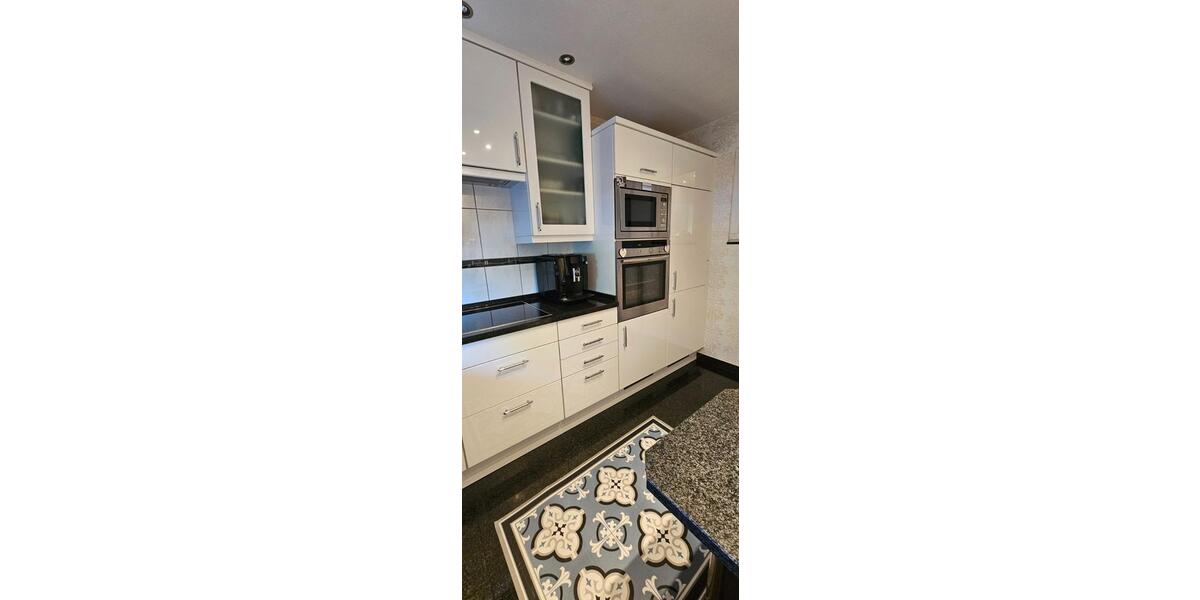 Schönes Einfamilienhaus mit Garage und 2 Stellplätzen 5 zimmer