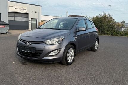 Hyundai i20 206.641 km 2.499 &euro; Wesseling 50389
