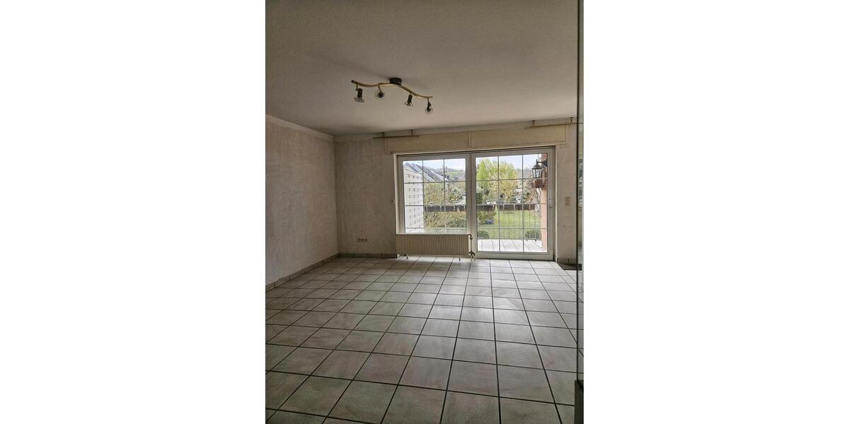 Etagenwohnung Erftstadt - 3 Zimmer, 83 m&sup2;, 1.150&euro; | Angebot:26407226
