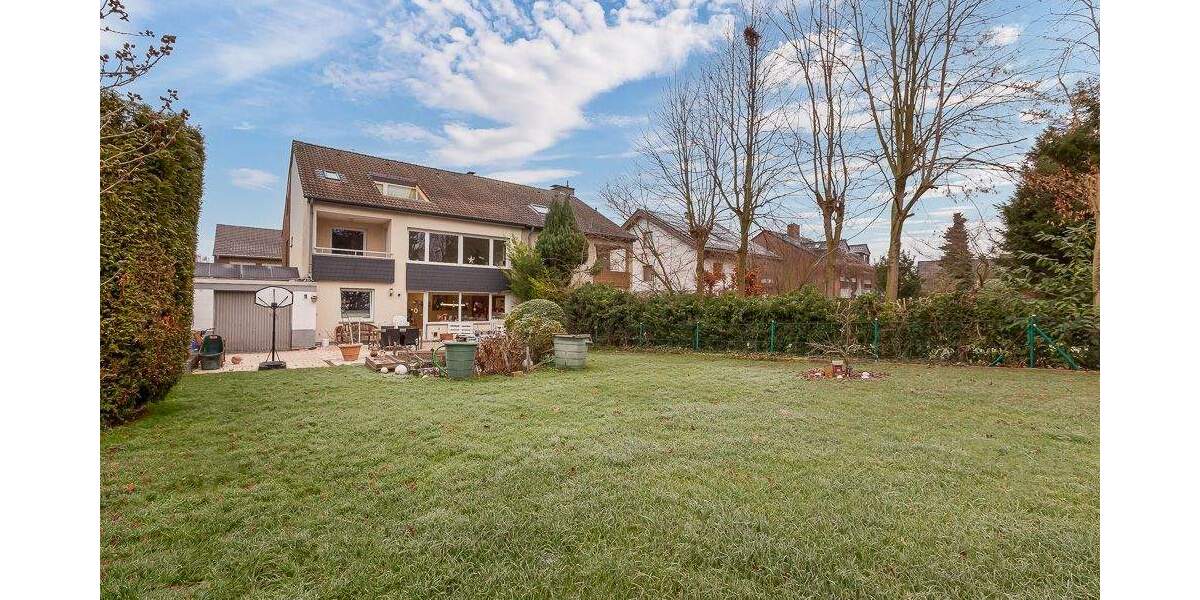 Solides 3-Familienhaus in ruhiger Lage von Pulheim - im südlichen Bereich von Stommeln 8 zimmer