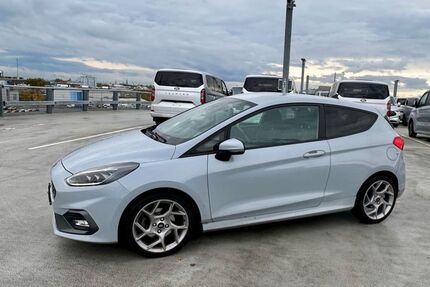 Ford Fiesta 84.000 km 14.900 &euro; Dormagen 41539