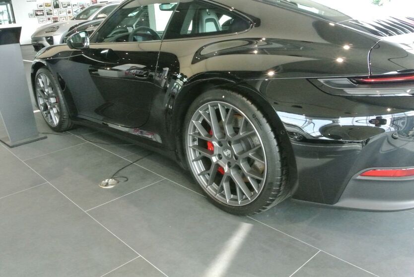 Porsche 992 7.999 km 149.992 € Köln Lövenich 50859