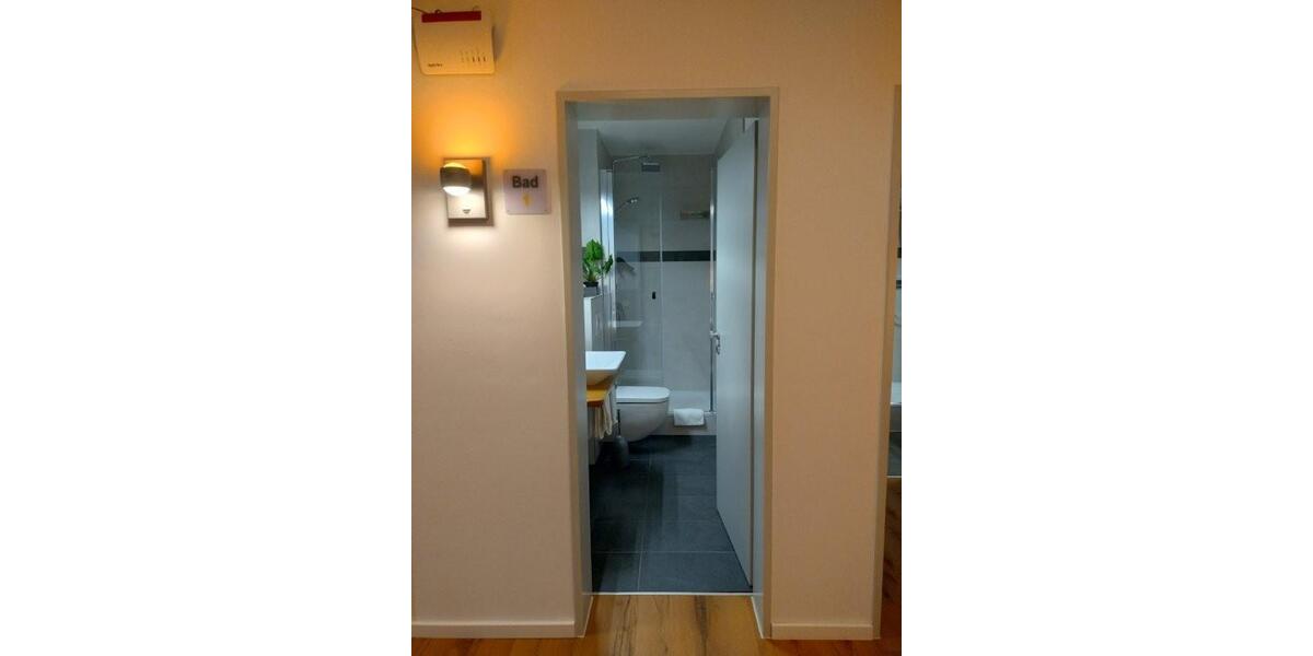 Mikro-Hotel in Köln voll genehmigter Beherbergungsbetrieb mit 8 Betten 4 Zimmern, studentisches Wohnen denkbar - Gewerbeobjekt Köln Mülheim | Angebot:22794810