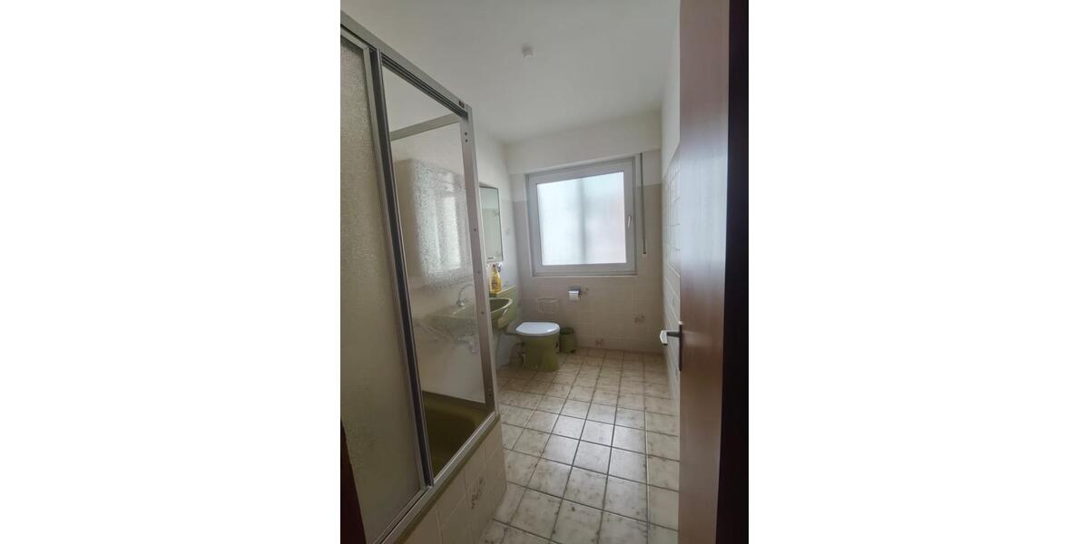 Erdgeschoßwohnung Remscheid Reinshagen - 2 Zimmer, 68 m&sup2;, 500&euro; | Angebot:26323574