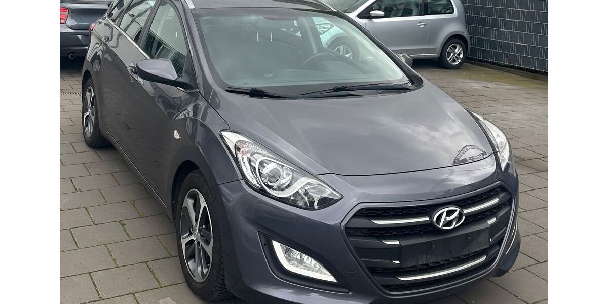 Hyundai i30 223.000 km 4.500 &euro; Bergheim (bei Köln) 50129