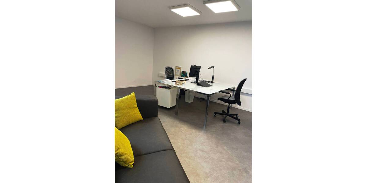 Gewerbeobjekt Köln Westhoven - 1 Zimmer, 8 m&sup2;, 210&euro; | Angebot:26503006
