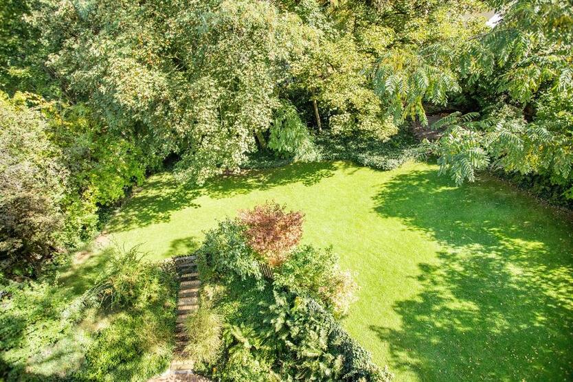 Exklusive private Vermietung in Köln-Marienburg mit Dachterrasse zimmer