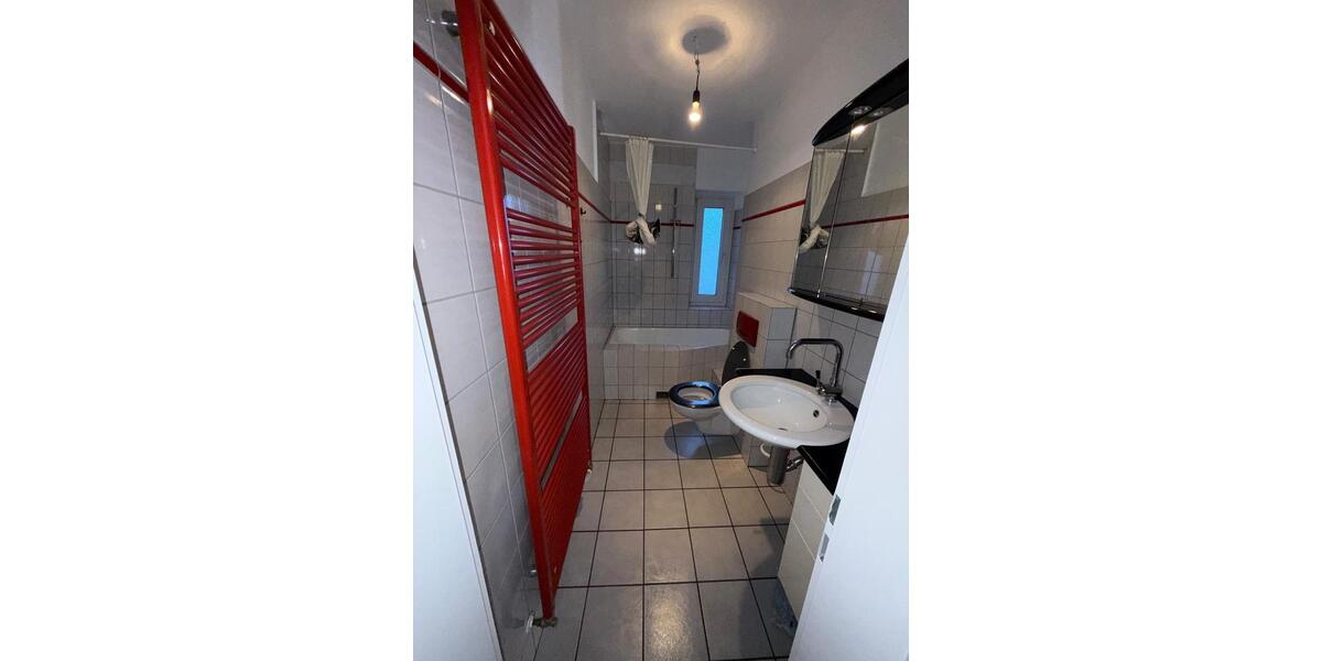 Etagenwohnung Remscheid - 2 Zimmer, 43 m&sup2;, 430&euro; | Angebot:26337643