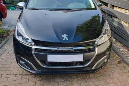 Peugeot 208 95.500 km 8.700 € Grevenbroich 41516