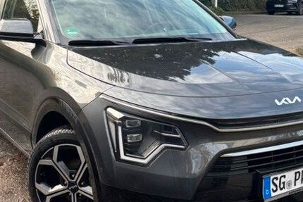 Kia Niro 92.500 km 25.000 &euro; Solingen 42651