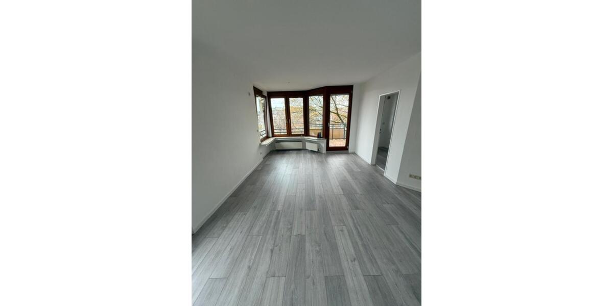 Helle 3-Zimmer Wohnung mit Balkon in Refrath von Privat 3 zimmer