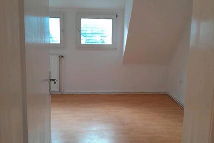 Wohnung Remscheid Remscheid-Süd - 2 Zimmer, 98 m&sup2;, 1.000&euro; | Angebot:25709780