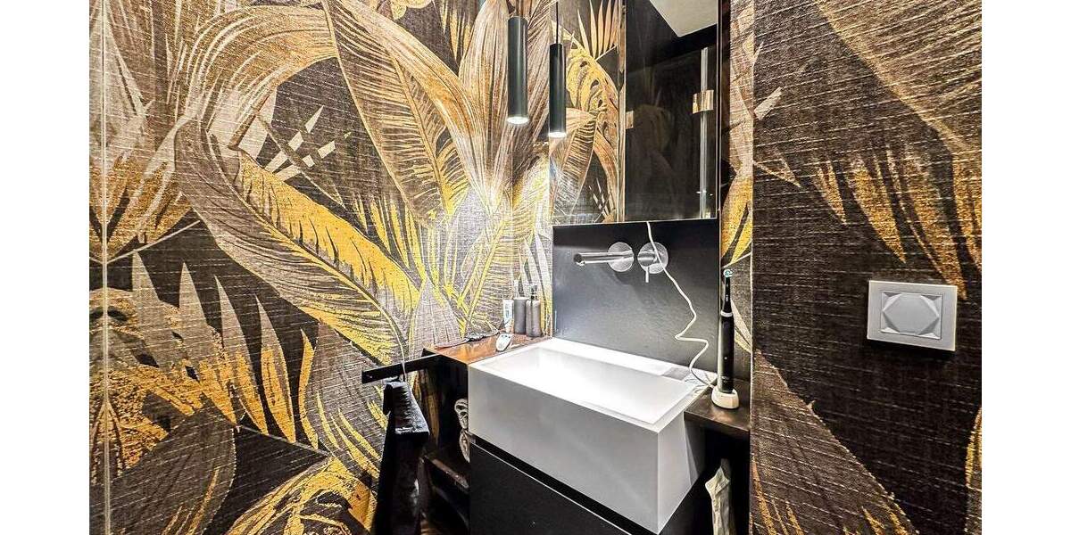 Terrassenwohnung Düsseldorf Friedrichstadt - 3 Zimmer, 130 m&sup2;, 2.900&euro; | Angebot:24807540