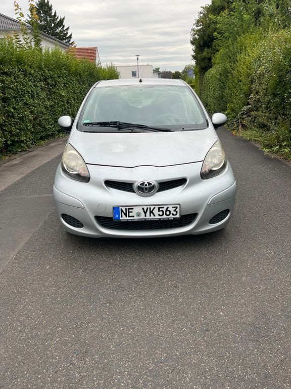 Aygo (X)