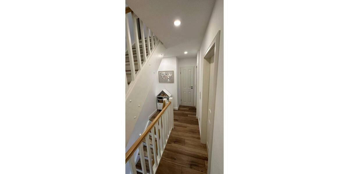 Reihenmittelhaus Düsseldorf Rath - 4 Zimmer, 85 m&sup2;, 469.000&euro; | Angebot:26330463