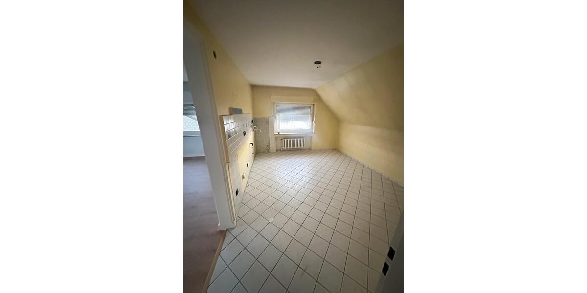 Etagenwohnung Grevenbroich - 2 Zimmer, 65 m&sup2;, 660&euro; | Angebot:25612899