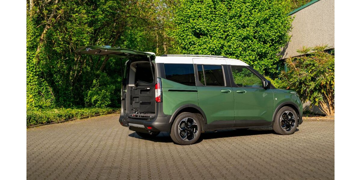 Ford Tourneo Courier 5.032 km 39.990 &euro; Hilden 40721