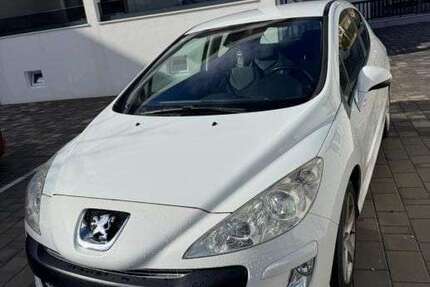 Peugeot 308 158.000 km 2.800 &euro; Marienburg (Köln) 50968