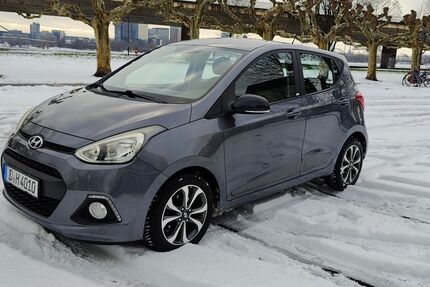 Hyundai i10 158.000 km 5.200 &euro; Düsseldorf 40545