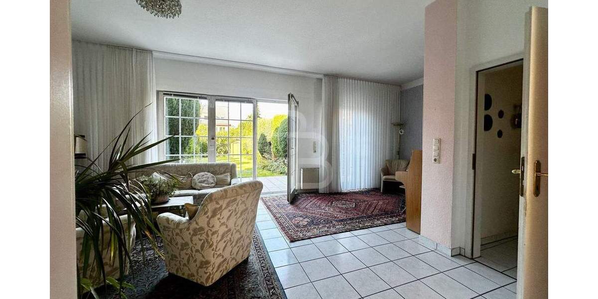 Reihenmittelhaus Köln Mauenheim - 4 Zimmer, 120 m&sup2;, 599.000&euro; | Angebot:24042425