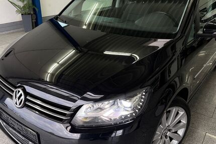 VW Touran 151.178 km 13.970 € Köln 50829