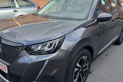 Peugeot 2008 100.000 km 13.990 € Neuss 41462
