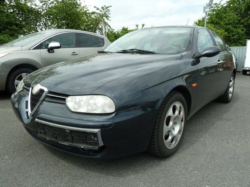 Alfa Romeo 156 Limousine 2.0 T 16V Leder Alu Bose Tüvfällig 220.000 km 690 € Ratingen 40885