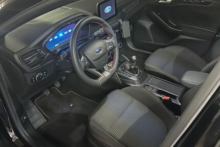 Ford Focus 35.099 km 17.900 &euro; Köln 50769