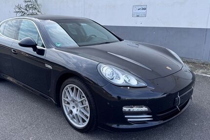 Porsche Panamera 157.000 km 25.700 € Erftstadt 50374