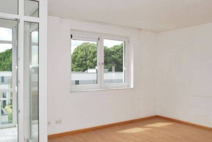 Wohnung Köln Weiden - 2 Zimmer, 59 m&sup2;, 825&euro; | Angebot:26904279