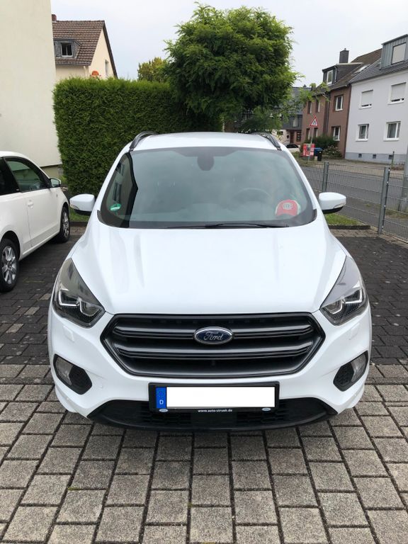 Ford Kuga 107.000 km 14.200 € Leverkusen 51375