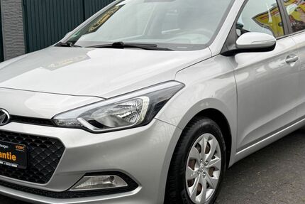 Hyundai i20 83.000 km 7.999 &euro; Bergisch Gladbach 51469