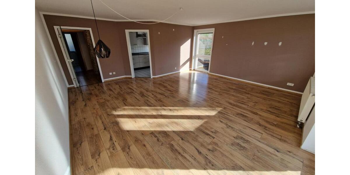 Etagenwohnung Burscheid - 3 Zimmer, 79 m&sup2;, 725&euro; | Angebot:25591824