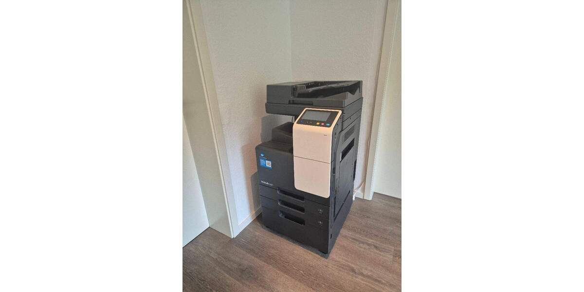 Zentraler Büroplatz & Besprechungsraum in Overath-Bürogemeinschaft zimmer